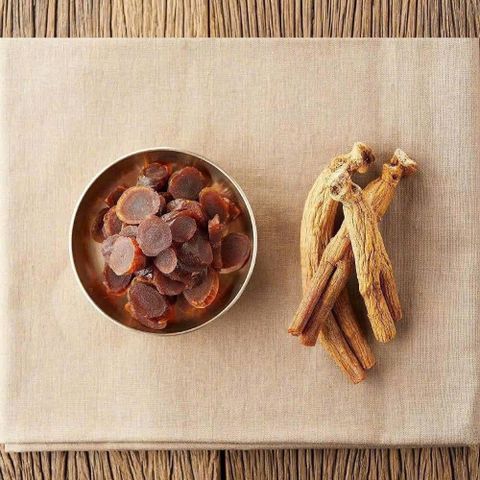 Sâm Lát Tẩm Mật Ong Hàn Quốc, Hộp Nhựa 200g, Thơm Ngon Bổ Dưỡng