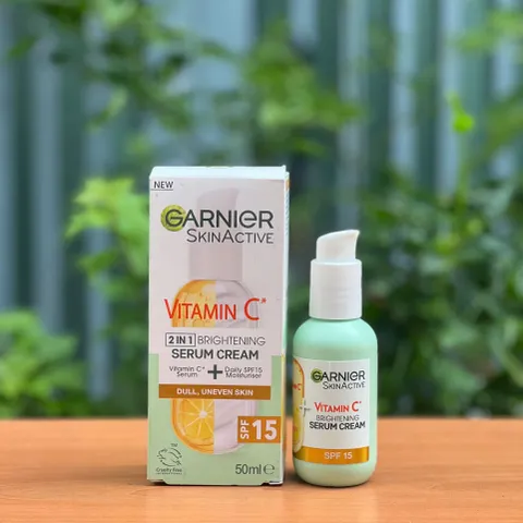 Serum Kem Dưỡng Ẩm GARNIER Vitamin C 50ml - Làm Sáng Da, Dưỡng Ẩm 24h, Bảo Vệ Da, Phù Hợp Da Nhạy Cảm