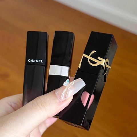 Son Kem YSL Trái Tim The Inks Vinyl Cream 5.5ml - Son Môi Bóng Mượt, Hương Cherry Ngọt Ngào, Thiết Kế Sang Trọng