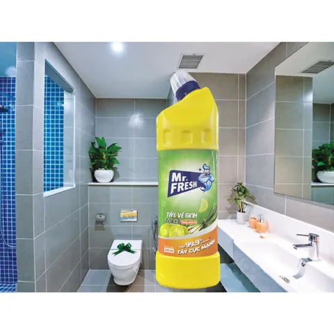 Chai tẩy vệ sinh toilet đậm đặc Mr.Fresh 900ml - Hương chanh sả & cam quýt, diệt khuẩn 99.9%, an toàn cho bề mặt sử dụng