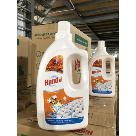 Nước Giặt Hando 4L Hương Harmony - Bảo Vệ Sợi Vải, Thích Hợp Cho Da Nhạy Cảm & Trẻ Em, Khử Mùi Ẩm Mốc, Thơm Mát Suốt Ngày