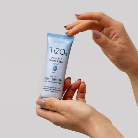 Kem Chống Nắng Khoáng Chất TiZO3 Kiêm Lót Màu SPF40 PA+++ 50g - Bảo Vệ Da và Dưỡng Ẩm Cho Da Nhạy Cảm, Sản Phẩm Chất Lượng USA