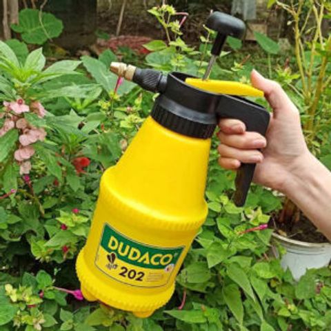 Bình Tưới Cây Duhaco 2 Lít - Xịt Côn Trùng Đa Năng, Thiết Kế Tiện Dụng Cho Vườn Cây, Phun Nước Và Dinh Dưỡng Tốt Nhất