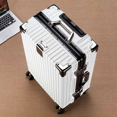 Vali Kéo Du Lịch Cao Cấp Size 20/24/28 Inch - Nhựa PC, Bánh Xoay 360°, Khóa TSA An Toàn, Lựa Chọn Thời Trang Du Lịch