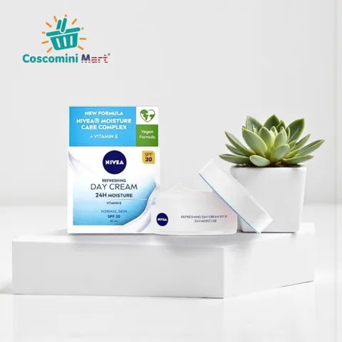 Kem Dưỡng Ẩm NIVEA Hydrating Day Cream SPF30 50ml - Dành Cho Da Thường và Hỗn Hợp, Cấp Ẩm Suốt 24 Giờ, Bảo Vệ Tuyệt Đối.