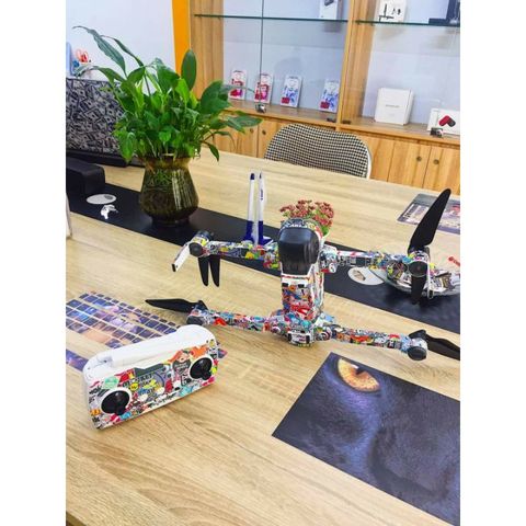 Miếng Dán Trang Trí Flycam Hubsan Zino Full Body - Decal Bảo Vệ 3 Lớp Chống Nước Bền Bỉ và Thẩm Mỹ