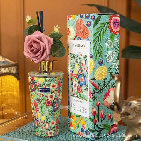Chai Tinh Dầu Khuếch Mùi Hương Hoa Magrace Paris - Bình Sứ Đẹp, 500ml, Hương Bạch Trà và Hoa Hồng, Kèm 3 Thanh Khuếch Mùi
