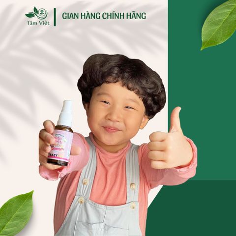 Xịt họng keo ong xanh Tracybee 30ml vị bạc hà và trái cây - Giảm ho, viêm họng, kháng khuẩn cho trẻ từ 1 tuổi trở lên