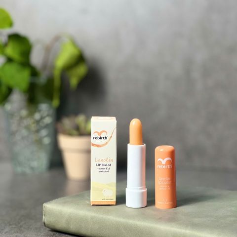 Son Dưỡng Môi Rebirth Úc - Chống Nắng, Dưỡng Ẩm, Hương Vị Đào - Phù Hợp Với Tất Cả Các Loại Da, An Toàn Cho Trẻ Em Và Phụ Nữ Mang Thai