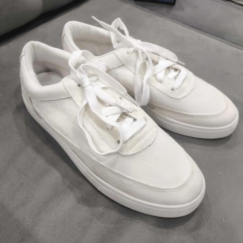 Giày thể thao nam G7 màu trắng - Sneakers cổ thấp buộc dây, thiết kế thời trang - Hàng lỗi nhẹ, ảnh thật kèm theo