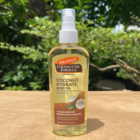 Dầu dưỡng ẩm giúp làn da của bạn mềm mại, dẻo dai và khỏe mạnh - Palmer's Coconut Oil Formula Body Oil 150ml