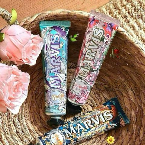 Kem Đánh Răng Marvis Garden Collection - Hương Hoa Kissing Rose 75ml, Bảo Vệ Răng Miệng, Hơi Thở Thơm Mát, Sản Phẩm Xuất Xứ Ý