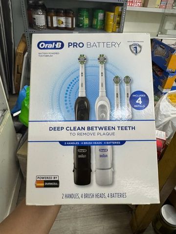 Set 2 Bàn Chải Đánh Răng Pin Oral-B Pro Battery kèm 4 đầu thay