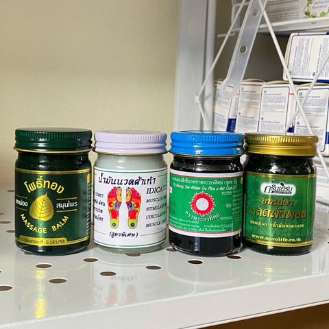 Combo 4 Dầu Cù Là Thái Lan - Dầu Xoa Bóp Đau Nhức Từ Thiên Nhiên, Giảm Đau Hiệu Quả Cho Cơ Thể