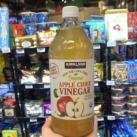 Giấm Táo Hữu Cơ Nguyên Chất Kirkland Signature 946ml - Lợi Ích Tiêu Hóa, Kiểm Soát Cân Nặng, Chăm Sóc Da Tóc - Sản Phẩm Sức Khỏe Mỹ