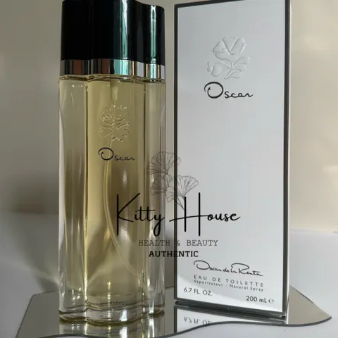Nước hoa nữ Oscar De La Renta Eau de Toilette 100ml - Hương hoa quyến rũ và tinh tế cho phụ nữ hiện đại