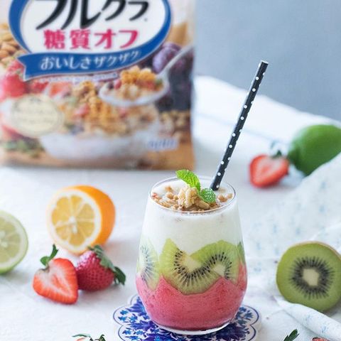 [Chính Hãng] Ngũ Cốc Trái Cây Calbee Nhật Bản 600g Trắng– Ít Đường, Ăn Sáng Healthy, Bổ Sung Năng Lượng [DATE T12/2026]