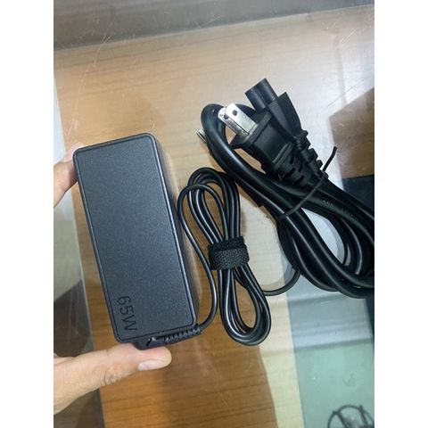 Sạc Laptop Chính Hãng Lenovo Yoga 3 14 - Thiết Bị An Toàn, Tiết Kiệm Điện, Mới 100% - Phụ Kiện Laptop Đen Chất Lượng Cao
