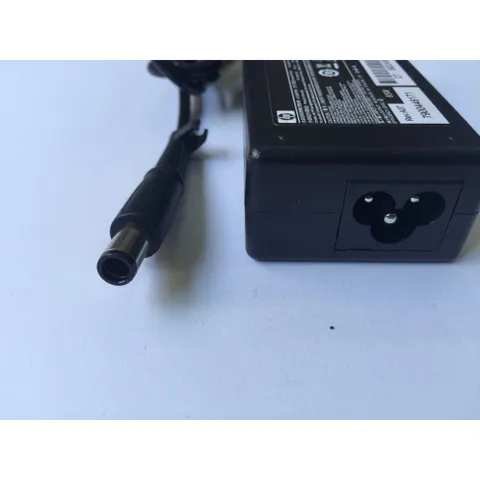 Sạc laptop HP 19v-4.7a 18.5v-3.5a chân tròn to có kim ở giữa - tặng kèm dây nguồn PHỤ KIỆN LAPTOP