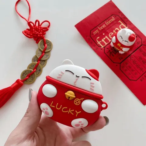 🔜 [ ᴄᴀꜱᴇ ᴀɪʀᴘᴏᴅ ] Tổng hợp các mẫu Móc Khóa TOP 6 MÈO MAY MẮN Cực Chất treo kèm với Vỏ case Airpod 1 2 đồng bộ phong cá