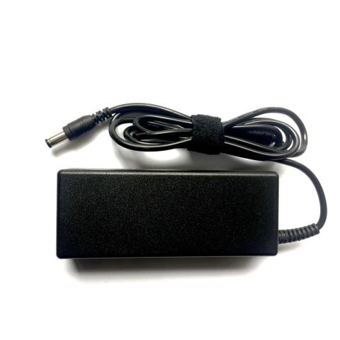 Sạc Laptop Toshiba Satellite 15V-5A Kích Thước 6.3mm x 3mm - Tặng Dây Nguồn Xịn, Phụ Kiện Chất Lượng Cao