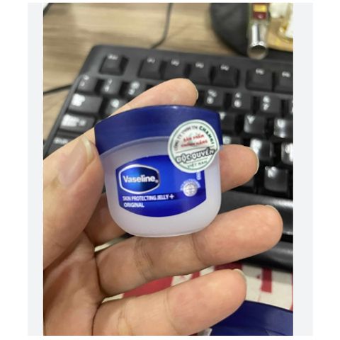 Sáp Dưỡng ẩm Môi Vaseline Ấn Độ 5.5g / 50g