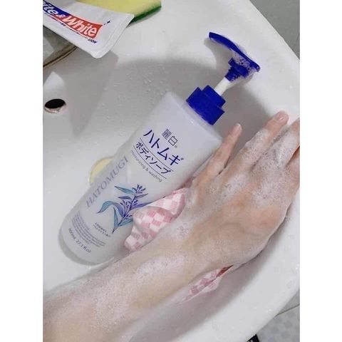 Sữa tắm dưỡng ẩm trắng da Hatomugi Nhật 800ml - Sữa Tắm Ý dĩ