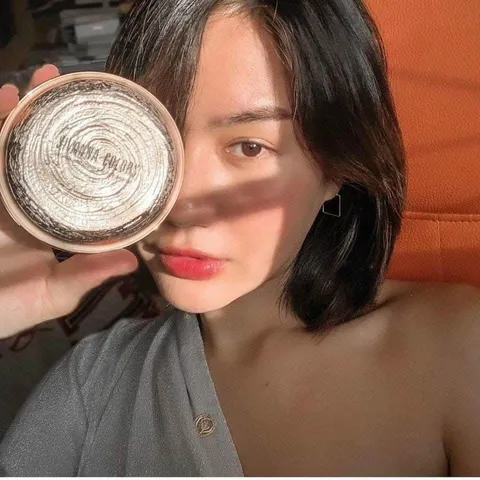 Phấn Nén SIVANNA COLORS Natural And Delicate Beauty Pơder Kiềm Dầu - Hàng Thái Chuẩn