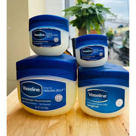 Sáp Dưỡng Ẩm Vaseline cho bé 368g