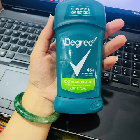 [USA] Lăn sáp khử mùi nam Degree men UltraClear Black & White 76g (sáp trắng) chống ố áo