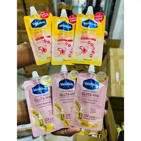 Combo 3 Gói Sữa Dưỡng Thể Vaseline 50X 30ml dưỡng trắng da có chống nắng 30ml