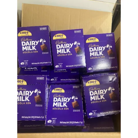 Hộp 20 Thanh Socola Cadbury Dairy Milk 220g - Vị Sữa Nhập Khẩu Malaysia Hàng Công Ty