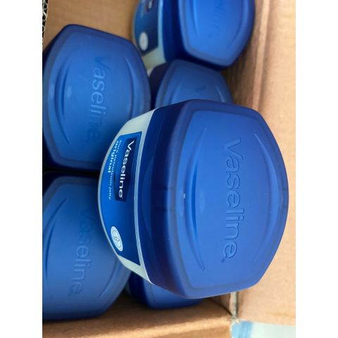 Sáp dưỡng ẩm Vaseline 250g sáp Dưỡng Ẩm vaseline Pure Petroleum jelly Original 250g SÁP TRẮNG