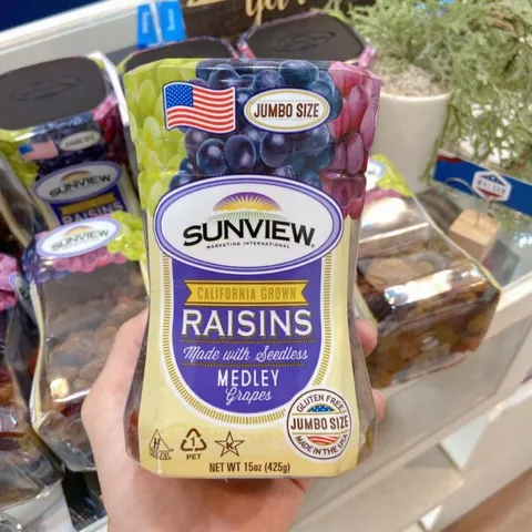 NHO KHÔ SUNVIEW RAISINS HỘP 425G NHẬP KHẨU MỸ HSD 3/2026