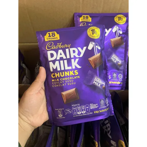 Socola Sữa Cadbury Dairy Milk Chunks 81g 18 Viên Nhâp Khẩu Malaysia- Hàng Công Ty