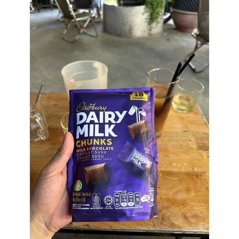 Socola Sữa Cadbury Dairy Milk Chunks 81g 18 Viên Nhâp Khẩu Malaysia- Hàng Công Ty
