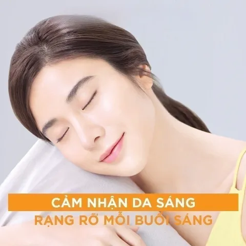 Kem Dưỡng Sáng Da Garnier Bright Complete Vitamin C 50ml - Yoghurt Sleeping Mask & Water Gel Chăm Sóc Da Rạng Rỡ Ban Ngày, Ban Đêm