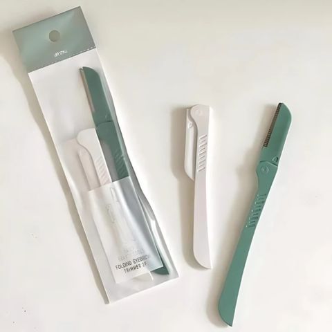 Gói 2 Chiếc Dao Cạo Lông Mày The Face Shop - Dụng Cụ Tỉa Sắc Nét An Toàn, Gấp Gọn Tiện Lợi Cho Mọi Loại Da