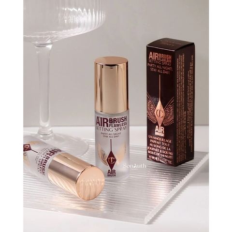 Xịt Khóa Nền Charlotte Tilbury Air Brush Flawless Setting Spray - Giữ Lớp Trang Điểm Lâu Đến 16 Giờ, Mịn Mượt, Không Nhờn Rít
