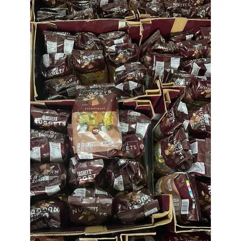 [DATE 6/24] Kẹo Socola Hershey's Nuggets 145 Viên 389158