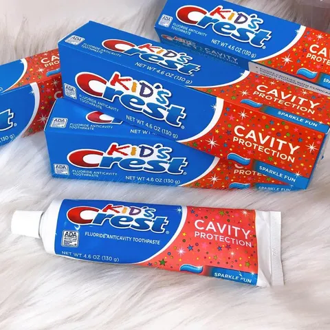 Kem đánh răng trẻ em Crest kids 130g 389226
