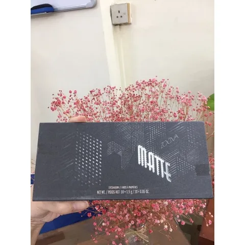 Bảng màu phấn mắt Zoeva Matte Palette 389238