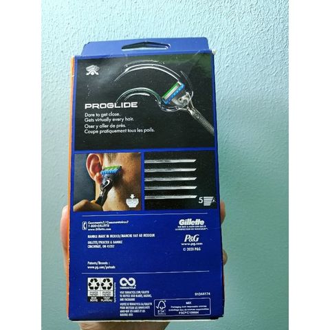 [Hàng Mỹ] Dao cạo râu 5 lưỡi và lưỡi dao Gillette Proglide - Small Family