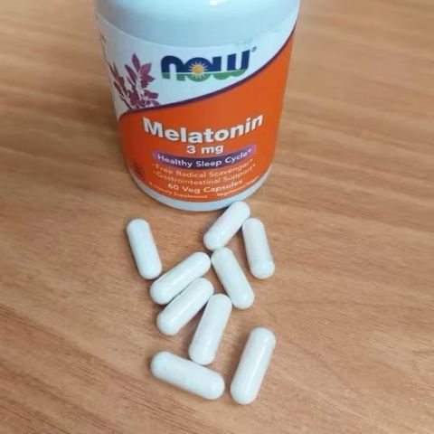 Viên uống hỗ trợ ngủ ngon NOW Melatonn 3mg - Giúp cải thiện giấc ngủ, giảm căng thẳng, 60 viên cho giấc ngủ sâu và tự nhiên