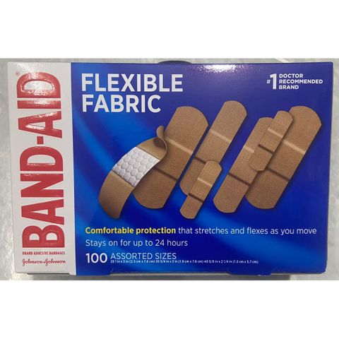 Băng Cá Nhân BAND-AID Chính Hãng Mỹ - Vải Co Giãn & Chống Nước, Thoải Mái, Êm Dịu Da, 20 Miếng Lớn Dành Cho Trẻ Em & Người Lớn Tuổi