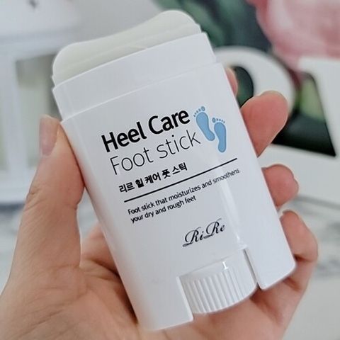 Thanh Lăn Dưỡng Ẩm Gót Chân RIRE Heel Care Foot Stick 22g - Dưỡng ẩm và phục hồi da gót chân khô nứt, tiện dụng mọi lúc thất.