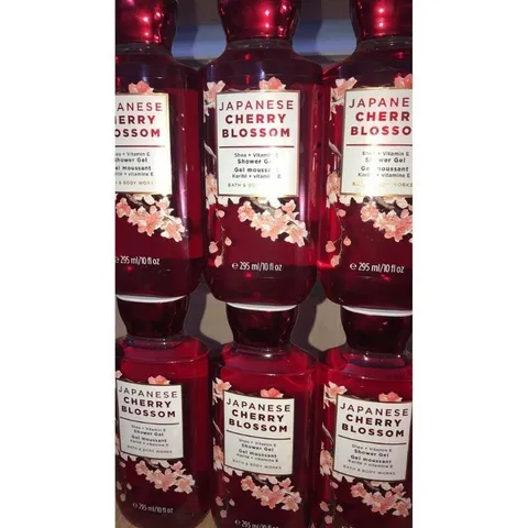Sữa Tắm Dưỡng Da Bath & Body Works 295ml - Gel Tắm Siêu Dưỡng Ẩm, Hương Thoang Thoảng, Chiết Xuất Bơ Hạt Mỡ và Nha Đam