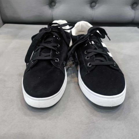 Giày Thể Thao Nam Mã 034 - Sneakers Đen Dây Đen Thời Trang Trẻ Trung, Phong Cách Dễ Phối Đồ, Hot Trend 2023