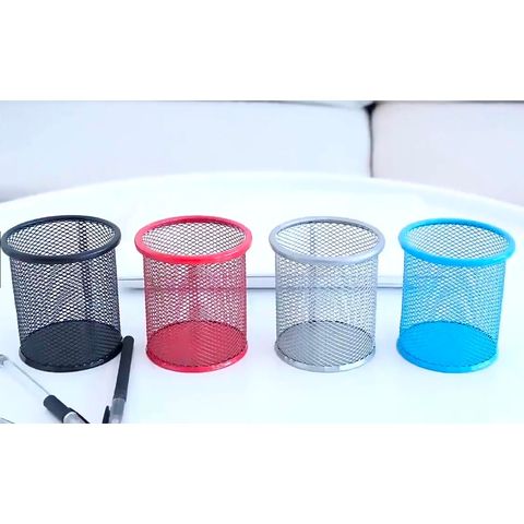 Giỏ Đựng Bút Lưới Sắt Để Bàn Deli - Khay Văn Phòng Phẩm Kim Loại Nhiều Màu Kích Thước 8x8x9.5cm