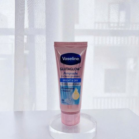 Serum Dưỡng Trắng Vùng Da Cánh Tay Vaseline Gluta Glow Ampoule 45ML - Chăm Sóc Da Chống Thâm Nách, Tự Tin Mỗi Ngày